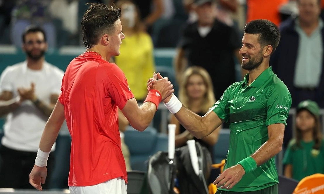 Novak Djokovic Đóng Vai Trò Quan Trọng trong Sự Thăng Tiến của 'Quái Vật' Jakub Mensik