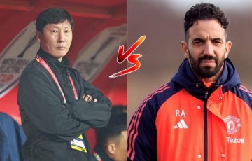 HLV Kim Sang-sik gây tranh cãi khi dẫn dắt đội ASEAN All-Stars đối đầu MU