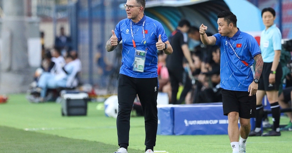 U17 Việt Nam Đối Đầu U17 UAE: Trần Gia Bảo Đá Chính, HLV Roland Quyết Tâm Giành Vé World Cup