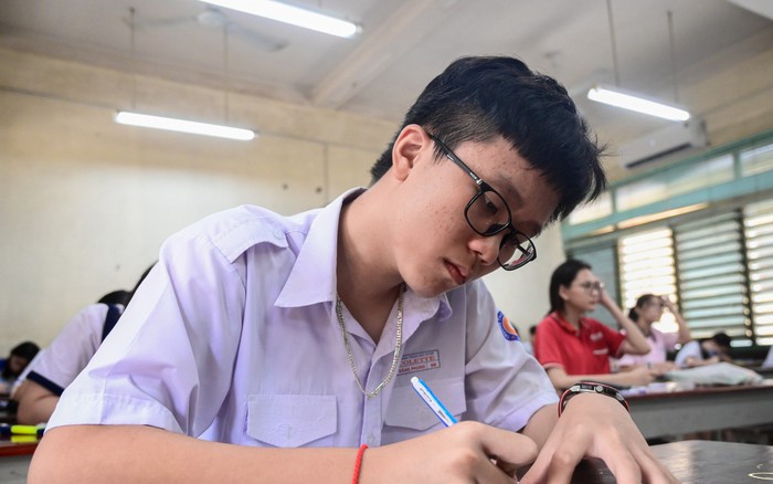 Cạnh tranh khốc liệt vào lớp 10 tại TPHCM: Top 10 trường có điểm chuẩn cao nhất