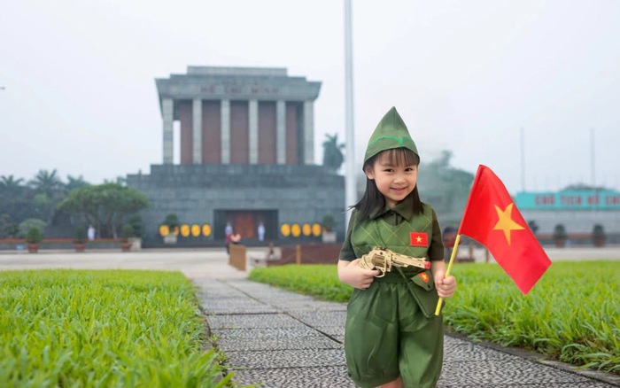 Gen Z Thể Hiện Tình Yêu Nước Qua Lối Sống Tử Tế và Văn Minh
