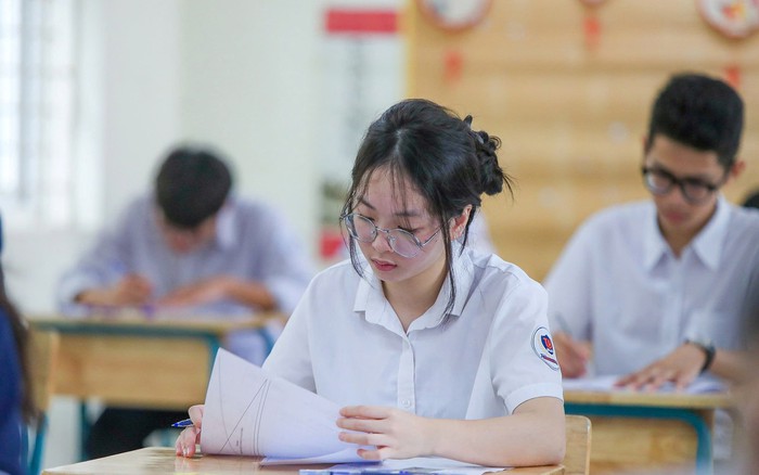Hướng Dẫn Chi Tiết Kỳ Thi Vào Lớp 10 Tại Hà Nội Năm 2025: Điều Quan Trọng Thí Sinh Cần Biết