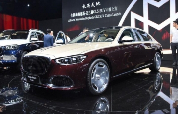 Tài xế Trung Quốc biến Maybach 5,5 tỷ thành xe công nghệ, gây sốt mạng xã hội
