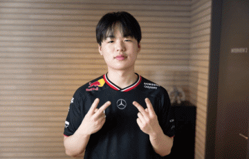 Smash Tỏa Sáng Trong Trận Debut Thay Thế Gumayusi, Đánh Bại KT Rolster