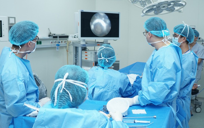Đột Phá Y Tế: Phẫu Thuật Không Đau U Phì Đại Tiền Liệt Tuyến Lần Đầu Tại Việt Nam