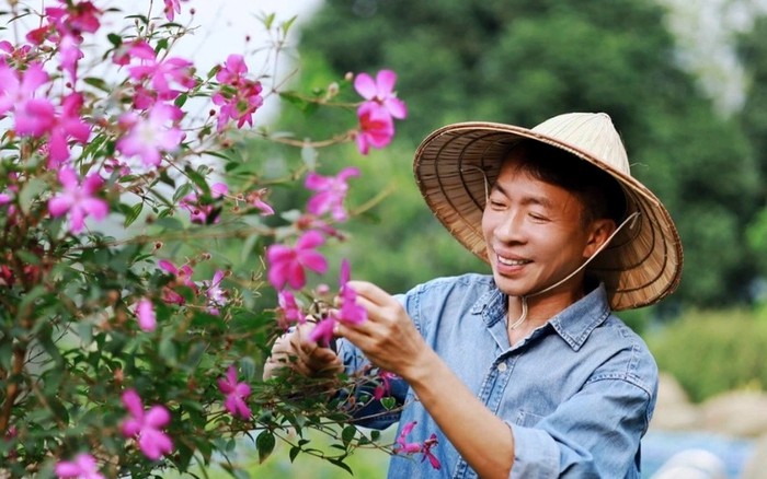 Việt Hoàn U60 tận hưởng cuộc sống độc thân và phủ nhận là đại gia bất động sản