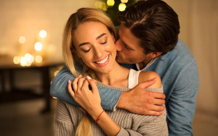 Những Dấu Hiệu Nhận Biết Phụ Nữ Giỏi Chuyện Chăn Gối