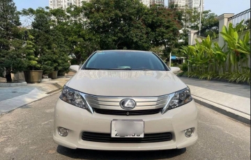 Lexus HS 250h: Mẫu xe hiếm tái xuất tại Việt Nam với giá cạnh tranh