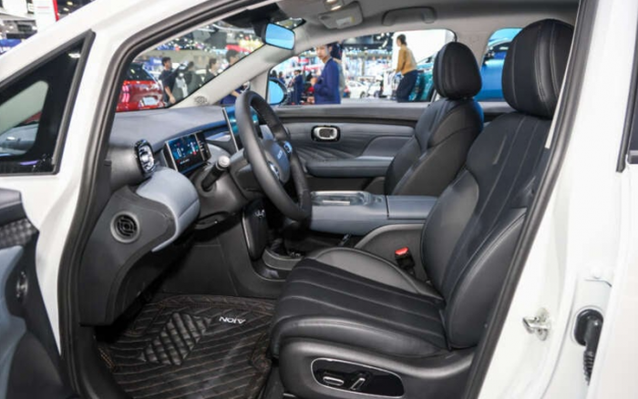 GAC Aion UT 2025: Hatchback Điện Giá Hấp Dẫn, Thiết Kế Hiện Đại Ra Mắt Tại Thái Lan
