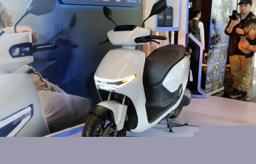 Honda Đổi Mới Chiến Lược Phân Phối Xe Máy Điện Tại Việt Nam