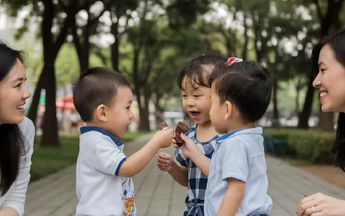 Ba bà mẹ, ba cách dạy con khi phát hiện trộm đồ: Điều gì ảnh hưởng đến tương lai của trẻ?