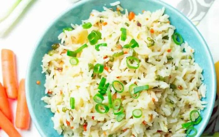 Ăn Cơm Tối Muộn: 5 Nguy Cơ Sức Khỏe Bạn Nên Biết