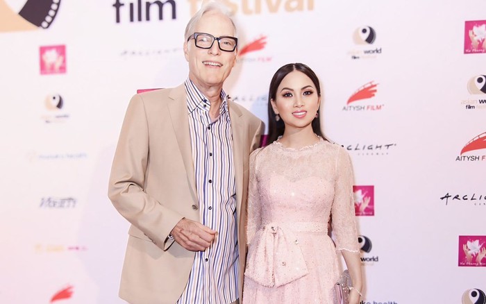 Hà Phương tiếc nuối dự định dang dở với Richard Chamberlain trong 'Finding Julia'