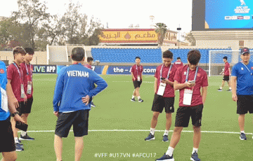 U17 Việt Nam Khám Phá Sân Đấu Trước Trận Quyết Định Gặp UAE