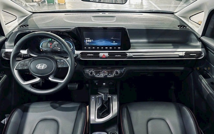 Hyundai Stargazer MPV Giảm Giá Sốc: Chỉ Còn 449 Triệu Đồng, Cạnh Tranh Sòng Phẳng Với Mitsubishi Xpander
